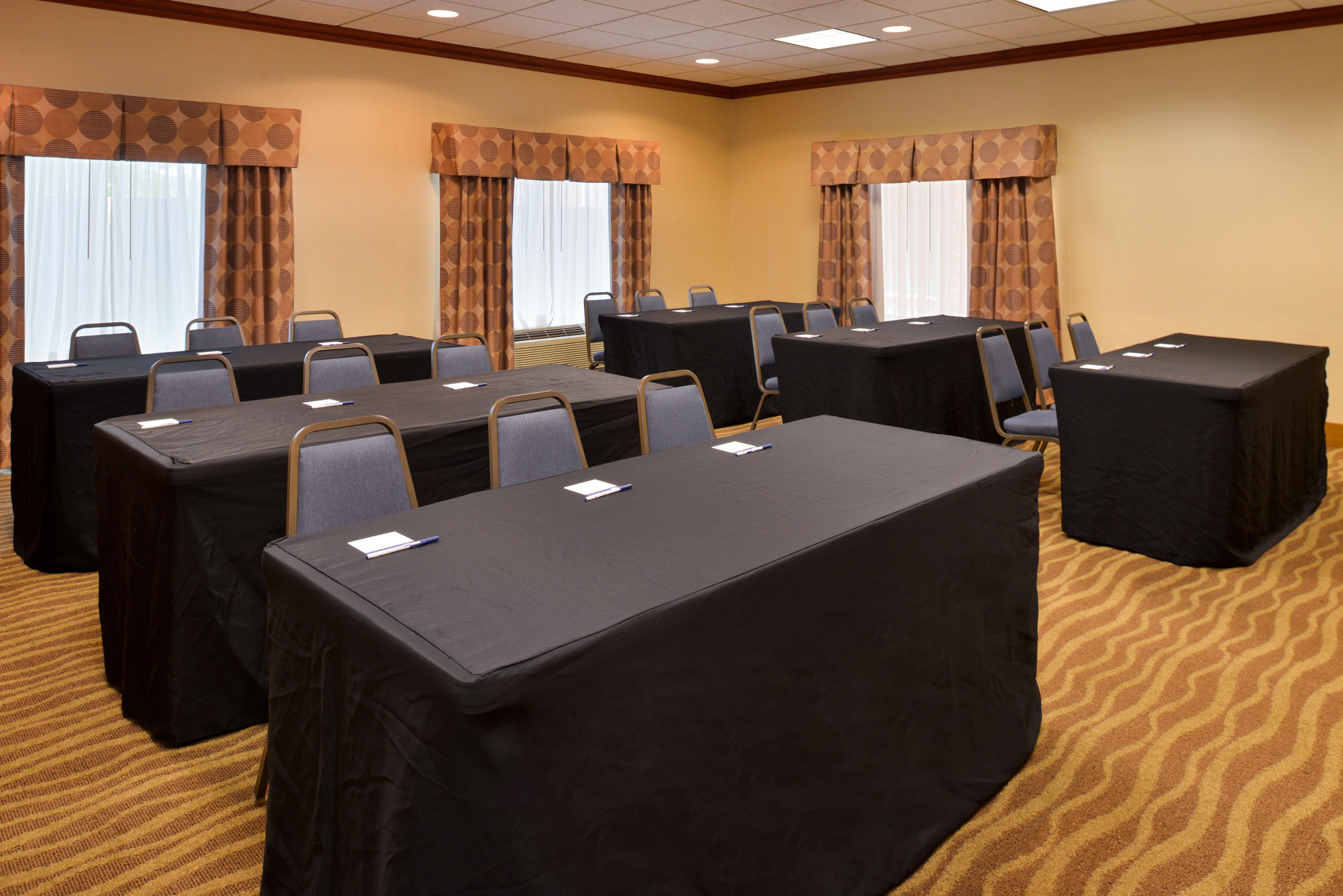 Holiday Inn Express Campbellsville By Ihg Exterior foto